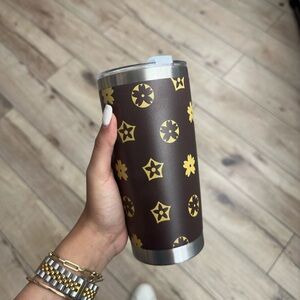 The designer tumbler